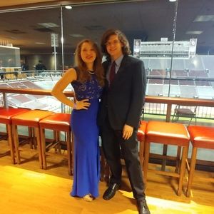 Meet your Posher, Leslie